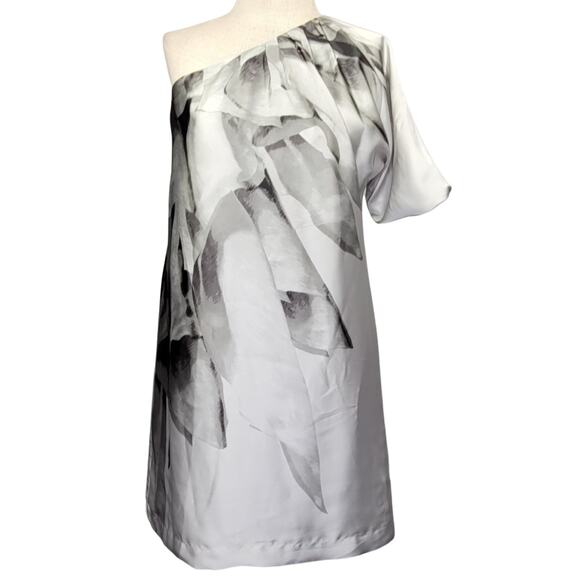 Silver and Black Cold Shoulder Cocktail Dress Size 4 - Picture 1 of 4